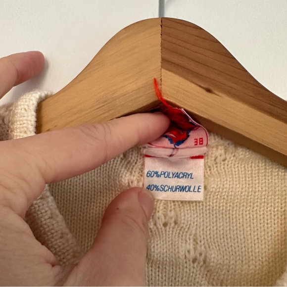 VINTAGE floral knit cardigan sweater - Picture 4 of 5